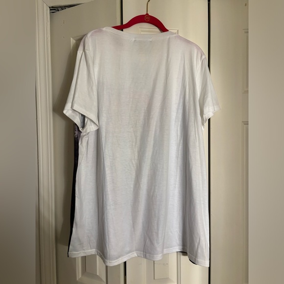 White Black and Red Top - Picture 3 of 3